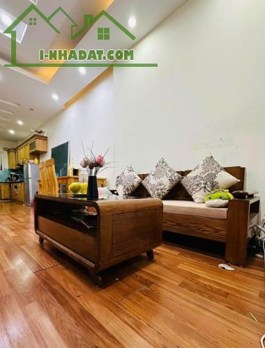CỰC RẺ, 47TR/M2 CC THƯƠNG MẠI HOÀNG MAI  2PN FULL NỘI THẤT, SDCC, LH NGAY 0975666943 - 1