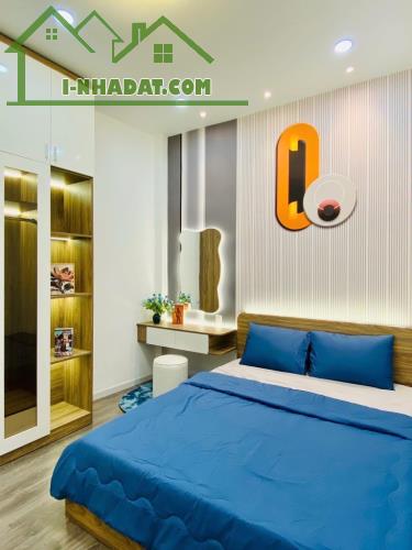 NHÀ ĐẸP - GẦN CÔNG VIÊN LÀNG HOA & CHỢ ĐÊM HẠNH THÔNG TÂY QUANG TRUNG - HXH - DT 44M² - 2 - 4