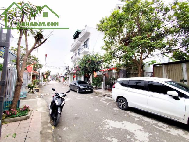 Bán đất mặt đường Vĩnh Cát - Lê Chân, 66m, đường 10m, Giá 4.1 tỉ - 2