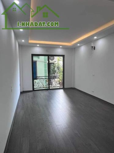 Bán nhà riêng cạnh Vinhomes Đan Phượng. Nhà 31m2 ngõ thông, Ôtô dừng đỗ cửa. Lh 0986732688 - 2