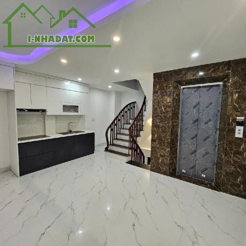 +GIÁ  TỐT-NHÀ ĐẸP THƯỢNG THANH -6 tầng 4 ngủ-mới tinh- nhỉnh  7  tỷ -4 thoáng -NỘI THẤT C