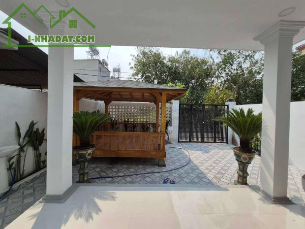 BIỆT THỰ SÂN VƯỜN HÓC MÔN CHỦ NGỘP QUÁ NGỘP NHÀ CẤP 4 MỚI TINH, HẺM XE TẢI, NGANG KHỦNG - 3