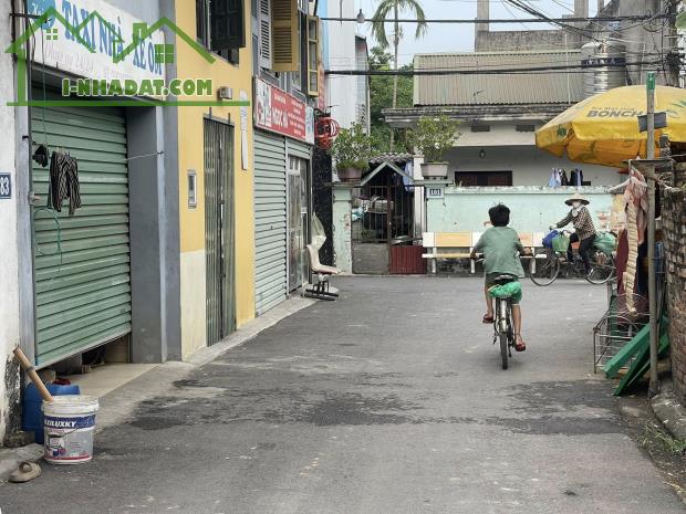 Lại Hoàng - Yên Thường - Gia Lâm: Ô Tô Tránh - KD - Ngõ Thông - Nhà C4 Đẹp - Ngay Ngã 3 - 1