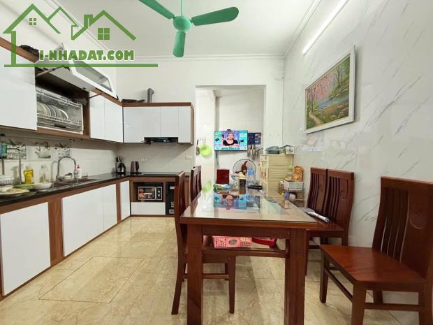 Vip!!!! Nhà mặt ngõ ô tô tránh, thông Tan Mai - Trương Định kinh doanh đỉnh. 73M2* MT 4.3M - 3