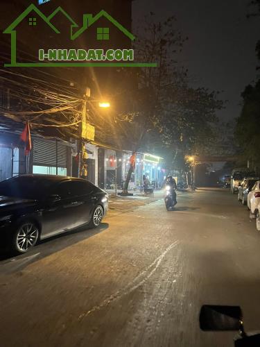 Bán đất lô góc phân lô Ô tô tránh, ngõ thông Đại Mỗ, Nam từ Liêm. 55m Mt 4m giá11.2 tỷ
