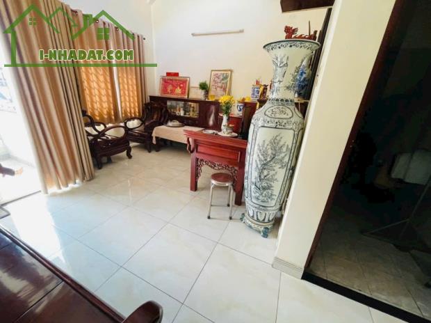 Nhà 4 tầng mặt tiền đường số Ngay CĐ Công Thương , Tăng Nhơn Phú B Quạn 9 - 2
