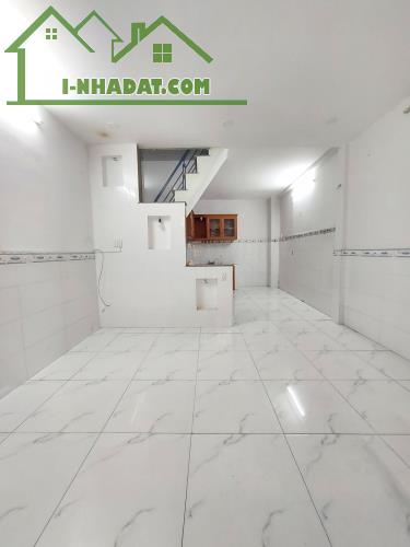 Sắp định cư, bán gấp nhà mặt tiền Trần Thủ Độ, gần chợ Nguyễn Sơn, vị trí đẹp, 4.x tỷ. TL - 1