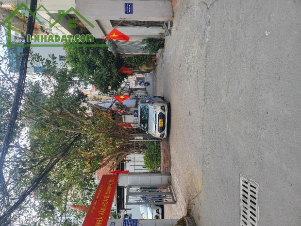 Đất thổ cư vuông góc đẹp. Khách quan tâm nhanh nhé ạ - 1