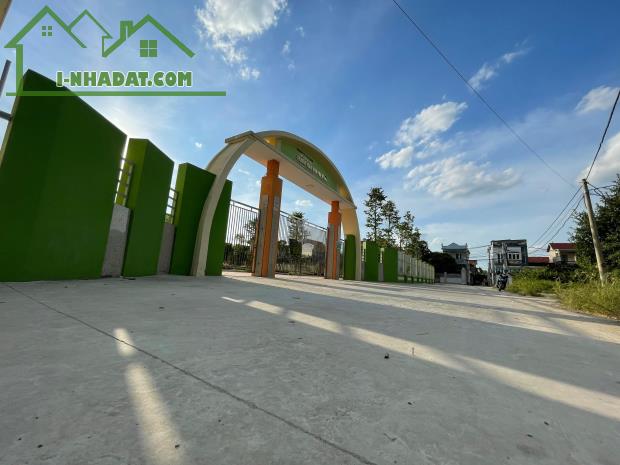 cc cần tiền gửi em bán 82m đất full tại phú nghĩa sát khu công nghiệp ô tô thông