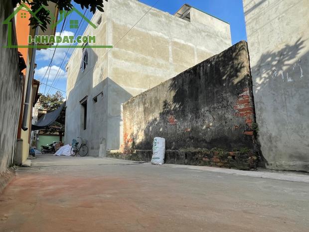 cc cần tiền gửi em bán 82m đất full tại phú nghĩa sát khu công nghiệp ô tô thông - 1