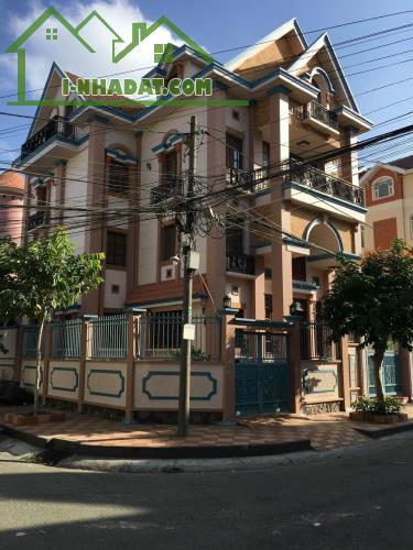 Bán nhanh biệt thự Phú Mỹ Hưng Quận 7 TP HCM - 4