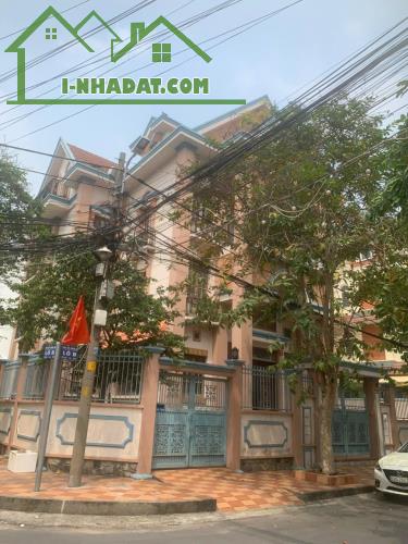 Bán nhanh biệt thự Phú Mỹ Hưng Quận 7 TP HCM