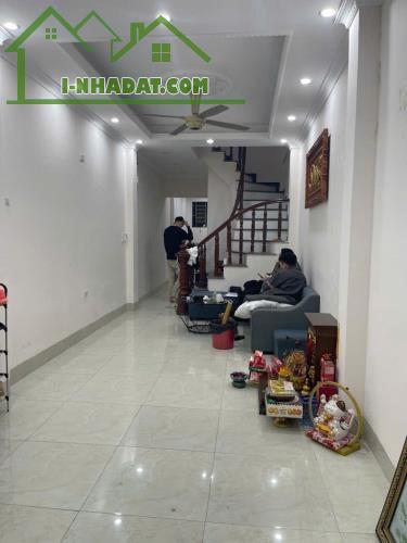 SIÊU HIẾM. Bán nhà Khương Đình, Thanh Xuân. 47m2 x 4 Tầng. 6 ngủ. NGÕ THÔNG. Hơn 8 Tỷ.
