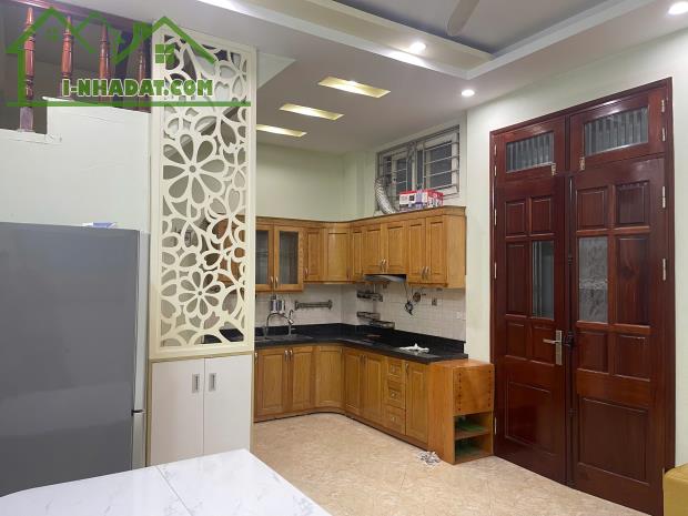 Cho thuê nhà riêng ngõ 124 Hoàng Ngân quận Cầu Giấy 35m x 5T giá 13 triệu, full đồ, ở ngay - 2