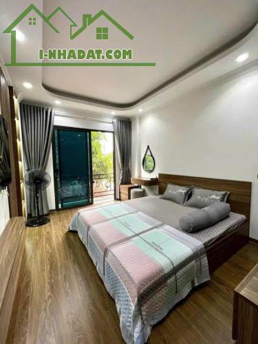 SIÊU PHẨM HỒNG ĐÔ, NHÀ XÂY MỚI TINH 6 TẦNG THANG MÁY, TRƯỚC NHÀ Ô TÔ ĐỖ CỬA, FULL NỘI THẤT - 2