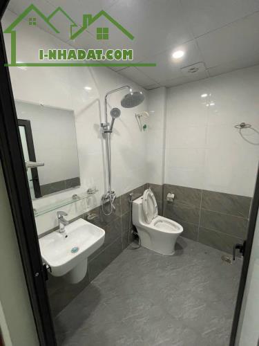 SIÊU PHẨM HỒNG ĐÔ, NHÀ XÂY MỚI TINH 6 TẦNG THANG MÁY, TRƯỚC NHÀ Ô TÔ ĐỖ CỬA, FULL NỘI THẤT - 3