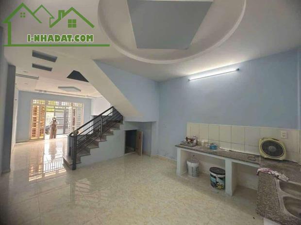 BÁN NHÀ ĐÌNH PHONG PHÚ - HẺM XE HƠI - 6 TỶ - 60M2 - 2