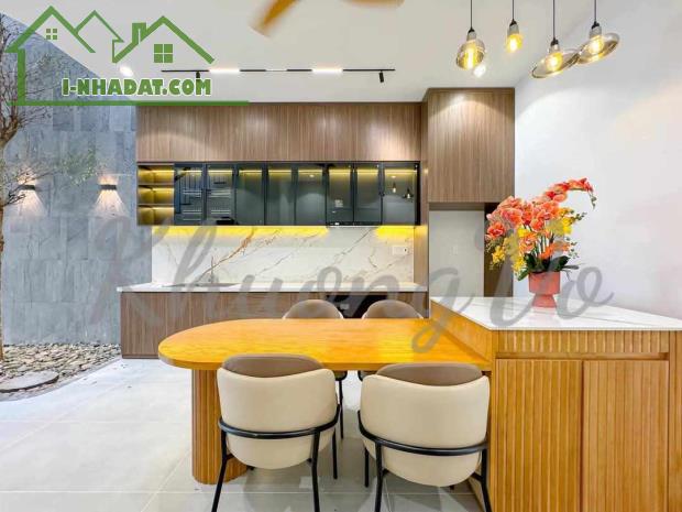 nhà bán gấp DT56m2-2TẦNG-3PN-MTKD 16M-gần biển-Hòn Xện-VĨNH HÒA-NHA TRANG-CHỈ 4TỶ750tr - 3