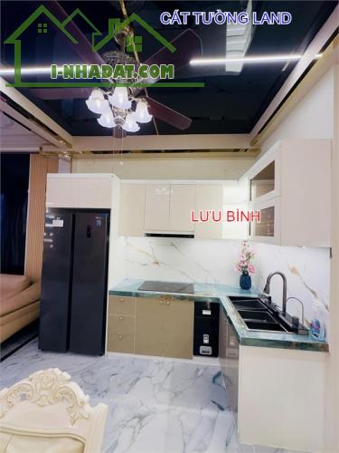 Nhà Cực Đẹp Ni Sư Huỳnh Liên, Tân Bình. 5x11m, 3 Tầng, Tặng Nội Thất, chỉ 4.39 tỷ - 4