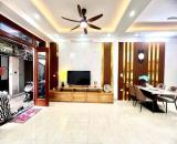Bán nhà khu vực Đống Đa- nhà mới - ngõ ô tô tránh