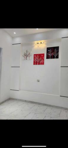 BÁN nhà đẹp - DT110m2-2TẦNG-3PN-HXH-vĩnh hoà - Nha Trang-Chỉ nhỉnh 3TỶ - 2
