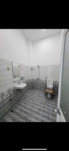 BÁN nhà đẹp - DT110m2-2TẦNG-3PN-HXH-vĩnh hoà - Nha Trang-Chỉ nhỉnh 3TỶ - 4