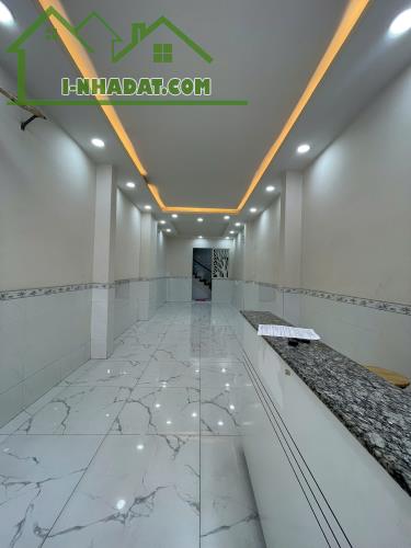 Quận Tân Bình ! MB CHO THUÊ GIÁ RẺ LẮM ! NHANH CÒN MT đường lớn khu kinh doanh sầm