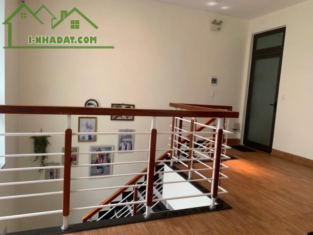 ► Nhà Hoà Minh, Ô tô vào nhà, 167m2, 2 tầng như Biện thự, 5.4 tỷ - 2