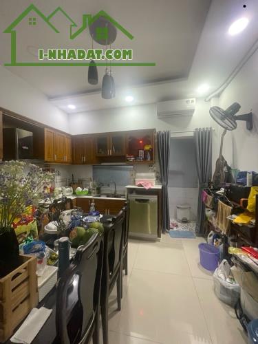 Bán gấp nhà đẹp ở ngay Trần Xuân Soạn, xe hơi đỗ cửa, 52m2, SHR hoàn công, chỉ 4.8 tỷ. - 1