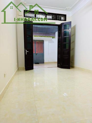 Cho thuê nhà riêng, phân lô, ngõ ô tô tại Đặng Thùy Trâm, Cầu Giấy 50m x 4T giá 18 triệu - 2