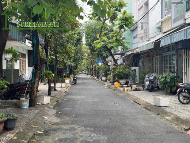 Mặt tiền Đông Du. Bán rẻ nhà cấp 4 mặt tiền sát Sông Hàn - 2