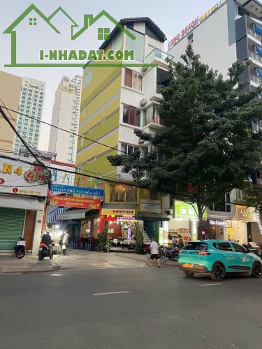 Hiếm: Duy nhất căn góc đường Nguyễn Thiện Thuật thông qua Nguyễn Thị Minh Khai Hùng Vương