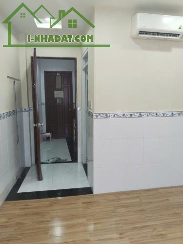 Lý Thái Tổ, Q10 - 3.4x12 - 5 Tầng - Chỉ 5.95 Tỷ - 2