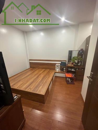 Bán nhà ngọc thụy long biên, 32m, 5 tầng, mt 5m. 5,65 tỷ có TL - 4