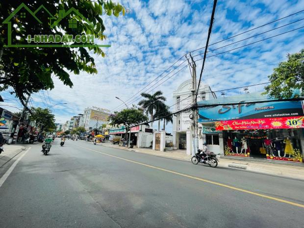Bán nhà chính chủ đường Đặng Văn Bi diện tích 307m2 thuận tiện kinh doanh buôn bán - 1