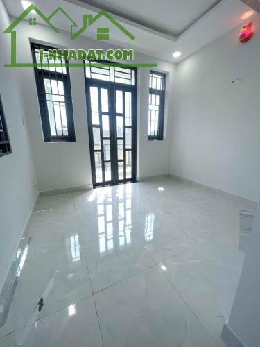 Nhà 3 tầng Lê Văn Việt, TNPB, ngay Vincom Plaza, 60m2, ngang 5m, ở ngay, 5.15 tỷ - 2