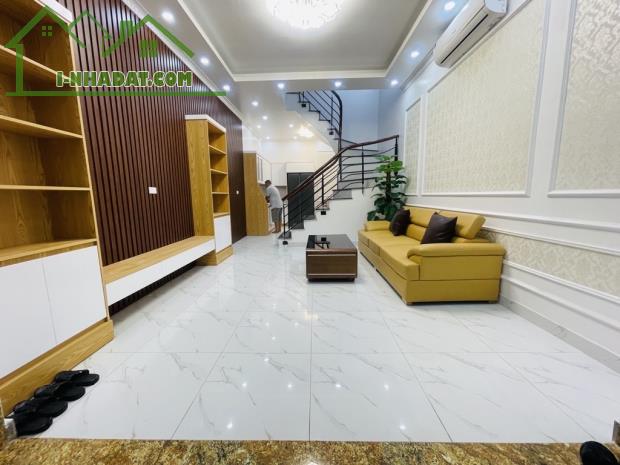 BÁN NHÀ PHỐ KIM NGƯU - NHÀ ĐẸP- NGÕ RỘNG - FULL NỘI THẤT - DT44M2 - SĐCC - HƠN 6 TỶ