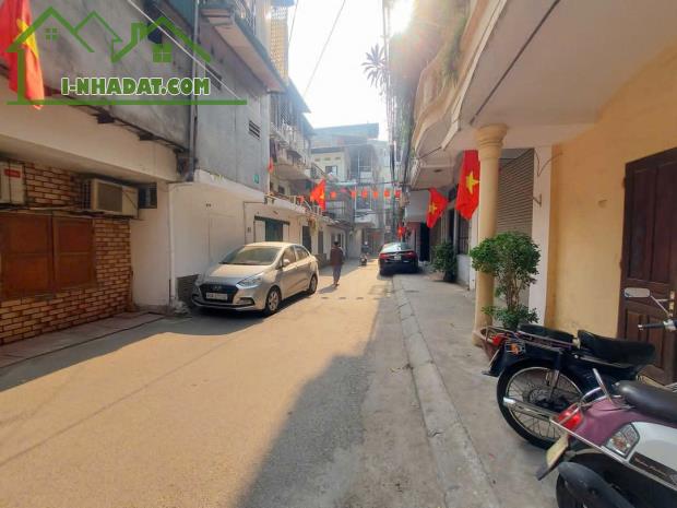 Bán nhà lô góc ngõ 7 Kim Mã Thượng, Ba Đình, mới xây, nhà đẹp, gara ô tô, 40m2, 11.98 tỷ