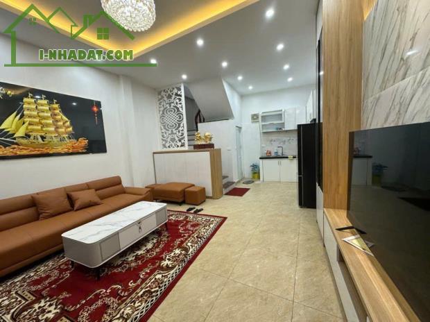 Bán nhà Việt Hưng kinh doanh cách mặt phố 10 mét 4 tầng giá 6 tỷ 6. - 2
