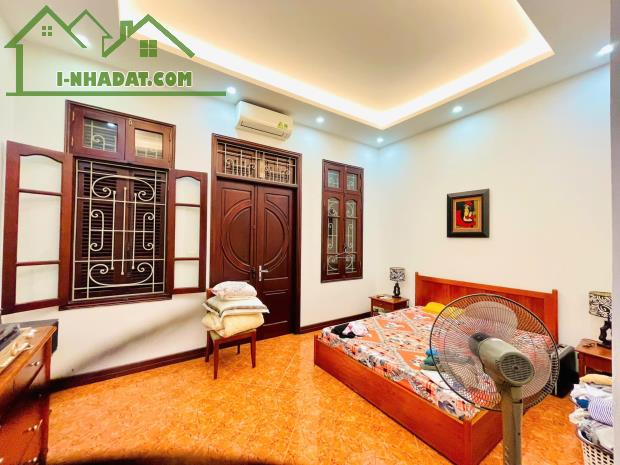 Bán nhà Phố Lê Trọng Tấn, Thanh Xuân. DT: 56m. Giá: 13,8 tỷ. Khu vip Phân lô  Quân Đội - 1