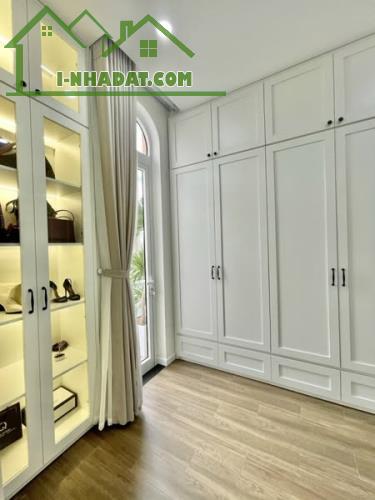 Nhà đẹp 3 tầng ngang 6m gần biển Mỹ Khê,dòng tiền 25 triệu tháng -Giá chỉ 9,5 tỷ. - 1