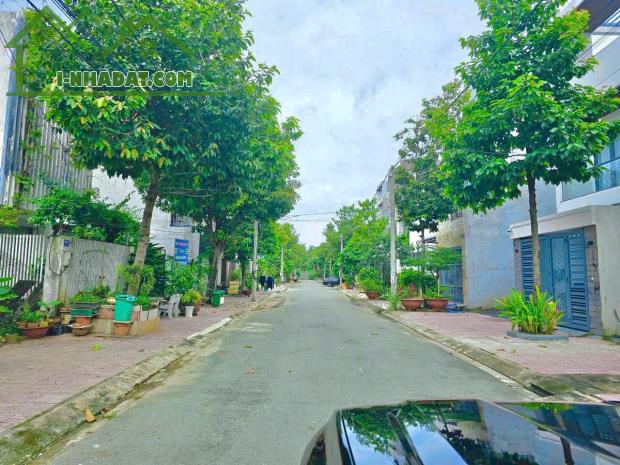 Bán đất khu Song Ngữ Lạc Hồng, phường Bửu Long, sổ hồng riêng 112m2 (4.5x25m) giá 4.2 tỷ - 2