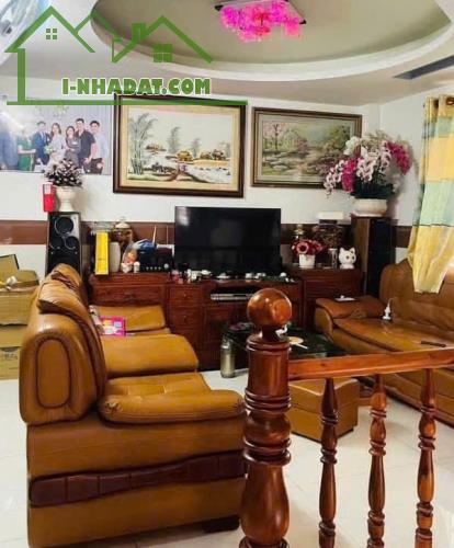 + Nhà phố Góc 2 mặt tiền ,  vị trí Vip siêu phẩm đẹp ,hẻm nhựa 7m thông 1/ ht13 Phường - 3