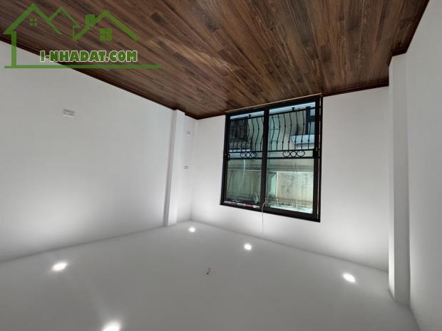 BÁN NHÀ PHỐ TRẦN KHÁT TRÂN -LÔ GÓC - MT 4m - THANG MÁY - GIÁ 8.x tỷ - 1