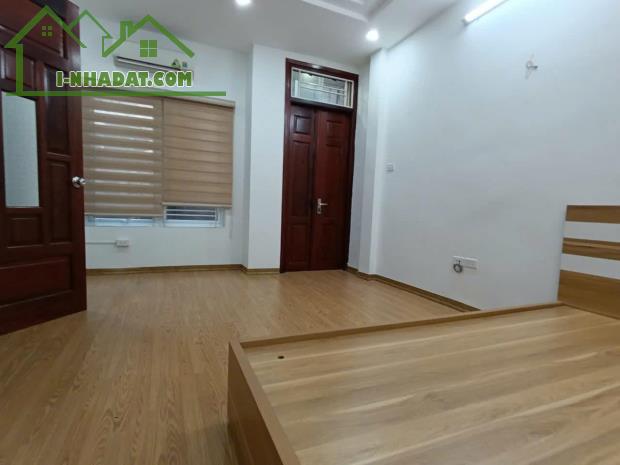 Cho thuê nhà nguyên căn, ngõ 3 gác Minh Khai - Hai Bà Trưng 35m x 5T giá 13tr, full đồ - 2