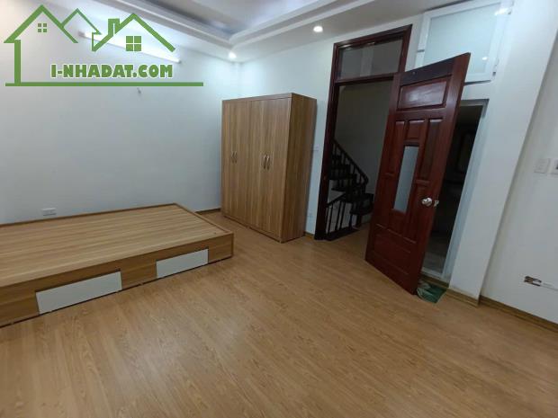 Cho thuê nhà nguyên căn, ngõ 3 gác Minh Khai - Hai Bà Trưng 35m x 5T giá 13tr, full đồ - 5