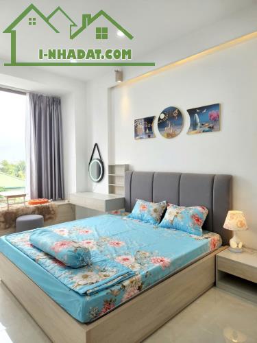 Cần tiền cho con đi học, bán gấp Căn shop the Midtown M8, nhà đã làm full nội thất 2pn, 8 - 2