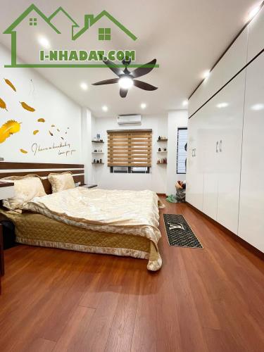 Ở NGAY! Bán Nhà Đẹp 3 Tầng Xe Hơi Thông Nguyễn Tri Phương, 40m2, 5.5 Tỷ TL - 2