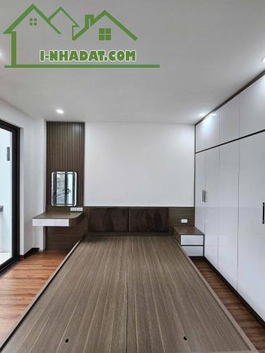 BÁN GẤP NHÀ PHỐ THƯỢNG THANH LONG BIÊN 35M2 5T NGÕ THÔNG Ô TÔ 5.85 TỶ - 3