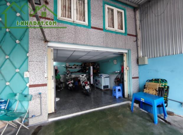 Nhà lô góc mặt tiền TânHiệp 14 ,HM , 4Tx 135 m2 . Giá chỉ  6.2 tỷ (TL). - 4